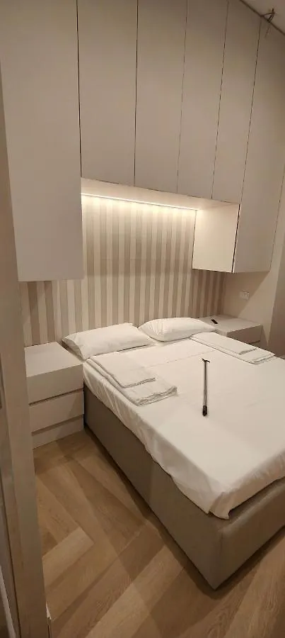 Marcora 6 G Luxury Living Apartment Milan 0*,  Italy